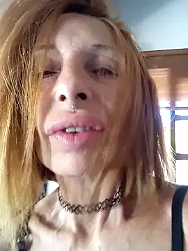 Snapshot of FrozenWaffle chatting on 20, 2, 2025 FrozenWaffle online show from 20, 2, 2025