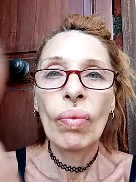 Snapshot of FrozenWaffle chatting on 20, 2, 2025 FrozenWaffle online show from 20, 2, 2025