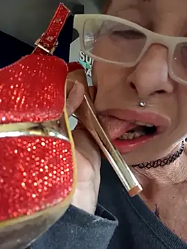 Snapshot of FrozenWaffle chatting on 23, 9, 2025 FrozenWaffle online show from 23, 9, 2025