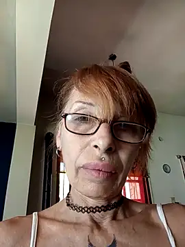 Snapshot of FrozenWaffle chatting on 15, 11, 2025 FrozenWaffle online show from 15, 11, 2025