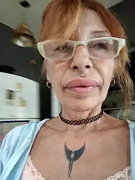 Snapshot of FrozenWaffle chatting on 1, 12, 2025 FrozenWaffle online show from 1, 12, 2025