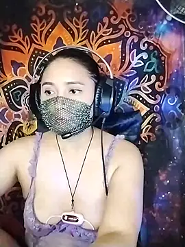  Shimmerlyn  online show from 11, 3, 2025