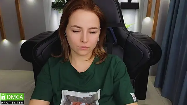 Snapshot of Mira_Mermayd chatting on 12, 1, 2025 Mira Mermayd online show from 12, 1, 2025