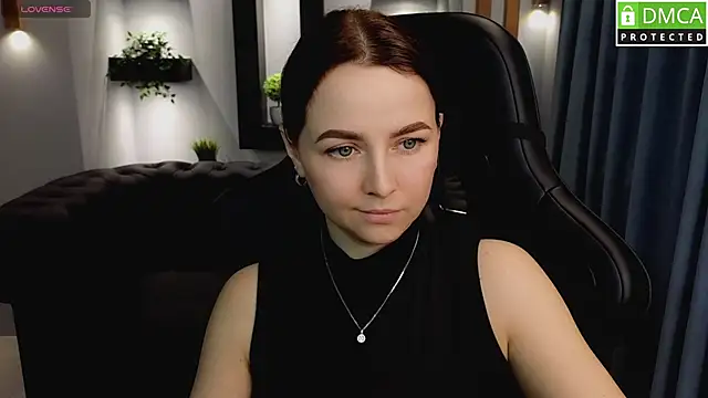 Snapshot of Mira_Mermayd chatting on 2, 2, 2025 Mira Mermayd online show from 2, 2, 2025