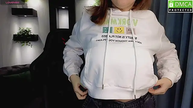 Snapshot of Mira_Mermayd chatting on 2, 3, 2025 Mira Mermayd online show from 2, 3, 2025