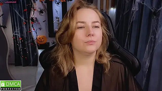 Snapshot of Mira_Mermayd chatting on 2, 11, 2025 Mira Mermayd online show from 2, 11, 2025