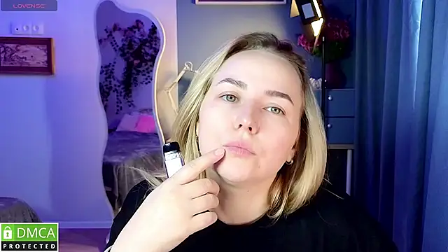 Snapshot of Mira_Mermayd chatting on 18, 6, 2026 Mira Mermayd online show from 18, 6, 2026