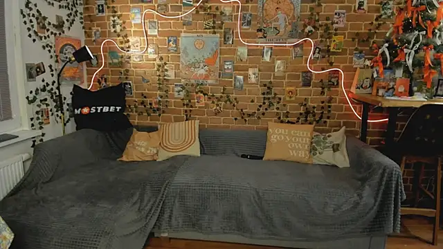 Snapshot of yamy_yamy_yamy chatting on 7, 1, 2025 yamy yamy yamy online show from 7, 1, 2025