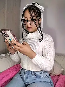 amycute  online show from 5, 7, 2026