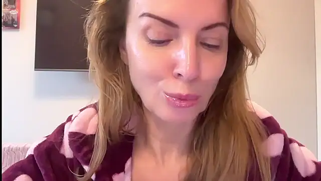 Snapshot of RachellAmazing chatting on 6, 2, 2025 RachellAmazing online show from 6, 2, 2025