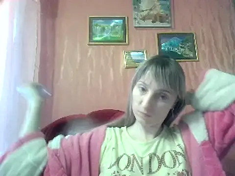 Snapshot of Biddy_Alana chatting on 9, 1, 2025 Biddy Alana online show from 9, 1, 2025