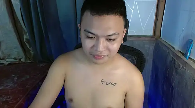 Snapshot of xsweetasian69x chatting on 4, 1, 2025 xsweetasian69x online show from 4, 1, 2025