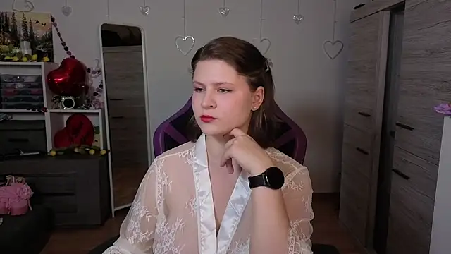 Snapshot of TinniAngel chatting on 2, 5, 2026 TinniAngel online show from 2, 5, 2026