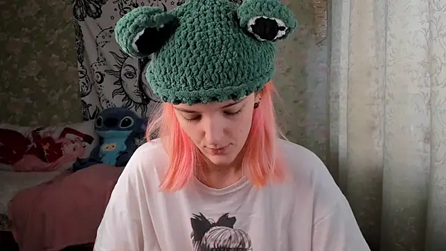 Cutie Adelia online show from 8, 2, 2025