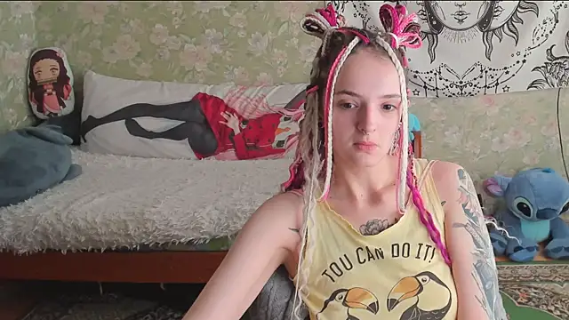 Cutie Adelia online show from 26, 6, 2026