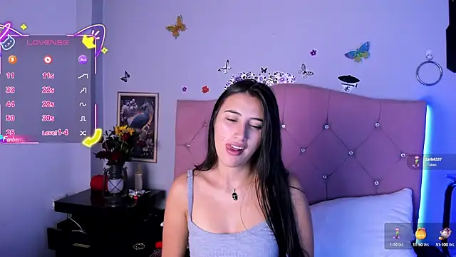 Snapshot of brenda_moris01 chatting on 11, 10, 2025 brenda moris01 online show from 11, 10, 2025