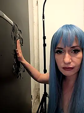 Snapshot of GangBangKitty chatting on 12, 5, 2026 GangBangKitty online show from 12, 5, 2026