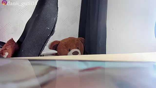 dani rosee online show from 5, 11, 2025