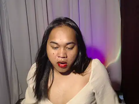 Snapshot of bettina_love chatting on 1, 7, 2026 bettina love online show from 1, 7, 2026