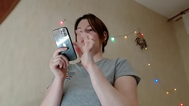 Kira land online show from 10, 3, 2025