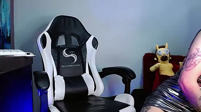 Snapshot of Ardat_Lili69 chatting on 20, 12, 2024 Ardat Lili69 online show from 20, 12, 2024