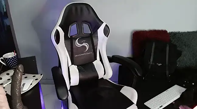 Snapshot of Ardat_Lili69 chatting on 10, 1, 2025 Ardat Lili69 online show from 10, 1, 2025