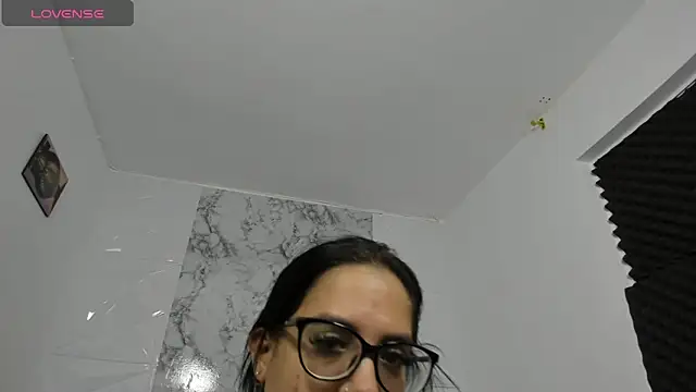 Snapshot of emilyconer chatting on 3, 11, 2025 emilyconer online show from 3, 11, 2025