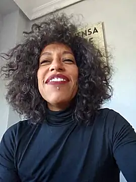 Goldenlace online show from 28, 10, 2025