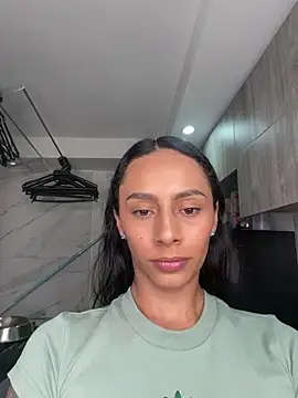 Snapshot of karlyn_angels chatting on 28, 5, 2026 karlyn angels online show from 28, 5, 2026
