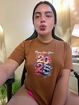 HotstuffCherrySummer online show from 24, 2, 2025