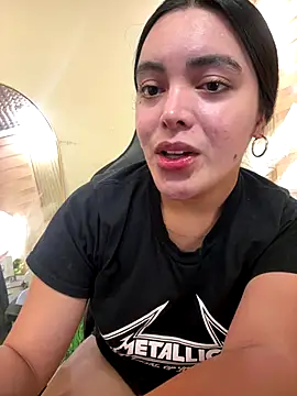 HotstuffCherrySummer online show from 6, 10, 2025