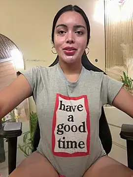 HotstuffCherrySummer online show from 8, 2, 2026