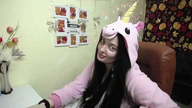 MilanaPrice online show from 1, 12, 2025