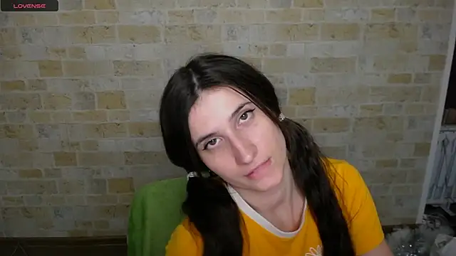 MaryEm976 online show from 8, 2, 2025