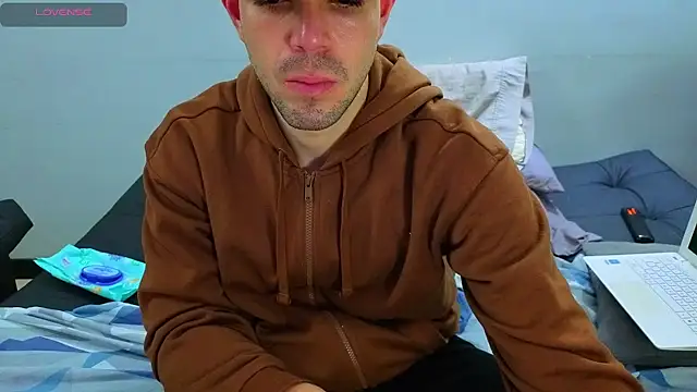 Snapshot of Matiashorney chatting on 29, 10, 2025 Matiashorney online show from 29, 10, 2025