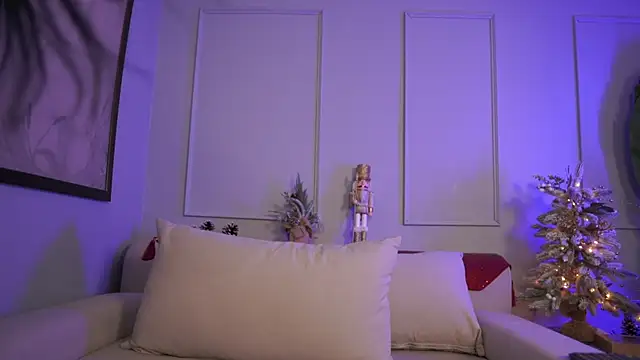 Lauraxx69 online show from 28, 12, 2024