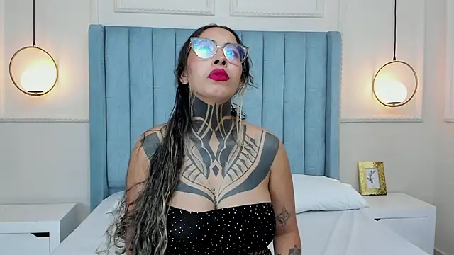 NicoleBlum online show from 25, 3, 2026