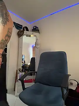 strongboy  online show from 15, 5, 2026