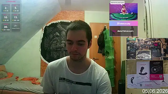 Snapshot of Chris23547 chatting on 5, 6, 2026 Chris23547 online show from 5, 6, 2026