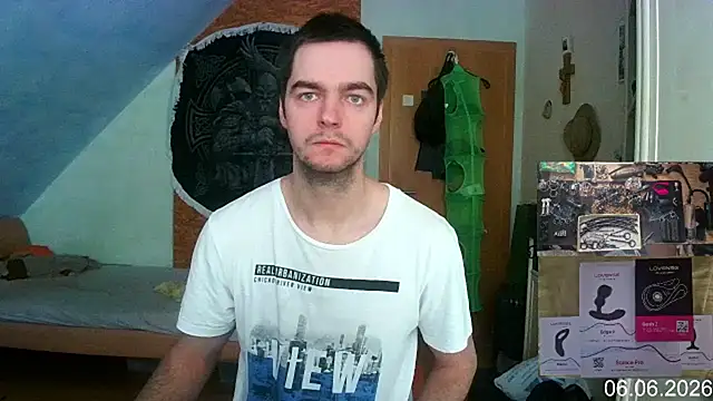 Snapshot of Chris23547 chatting on 6, 6, 2026 Chris23547 online show from 6, 6, 2026