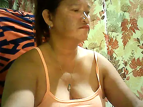Snapshot of hott_scarlett chatting on 6, 6, 2026 hott scarlett online show from 6, 6, 2026