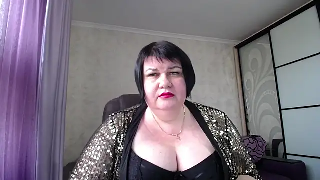 JuicyLady Di online show from 6, 10, 2025