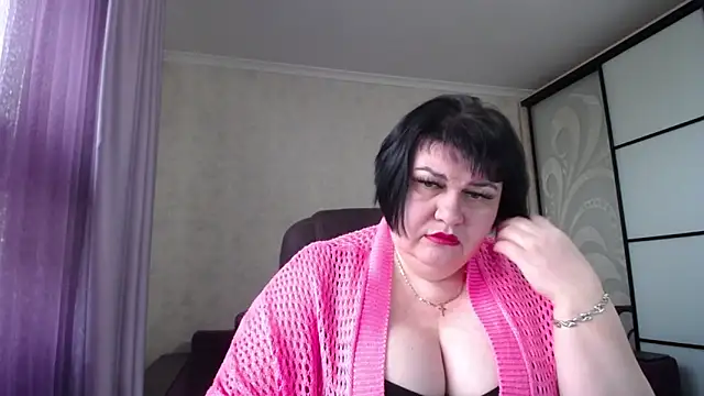 JuicyLady Di online show from 5, 12, 2025