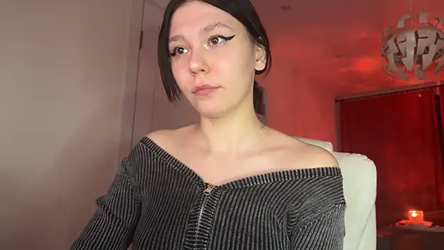 Snapshot of pinkdolly18 chatting on 11, 3, 2025 pinkdolly18 online show from 11, 3, 2025