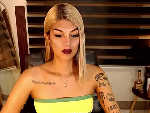 SarahAmber online show from 19, 11, 2025