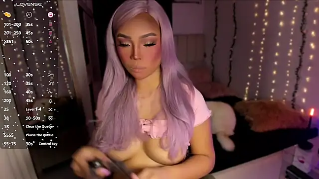 Snapshot of venusangelicxx chatting on 16, 12, 2025 venusangelicxx online show from 16, 12, 2025