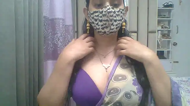 Lovelywife786 online show from 5, 4, 2026