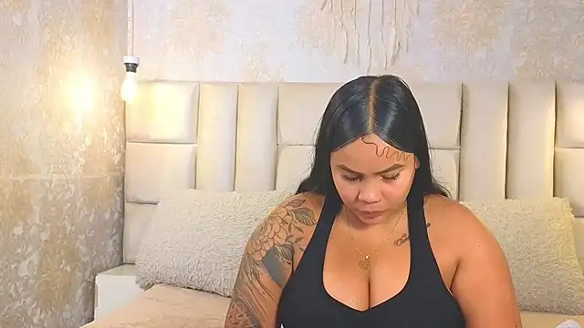EmilyQueen3x online show from 3, 6, 2026