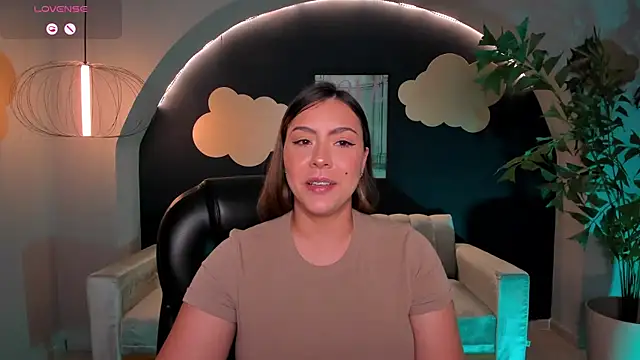 Snapshot of MartinnaBonnet chatting on 10, 3, 2025 MartinnaBonnet online show from 10, 3, 2025