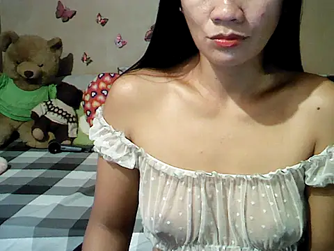 Snapshot of Mia_Rein chatting on 2, 3, 2026 Mia Rein online show from 2, 3, 2026